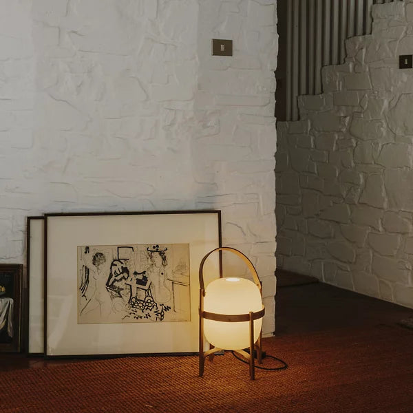 Modern White Portable LED Table Lamp with Standing Frame for Bedroom