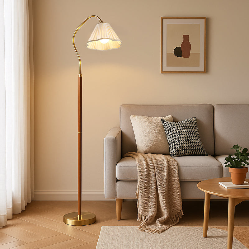 Elegant Japanese Vintage Flower Design Solid Wood Floor Lamp for Living Room