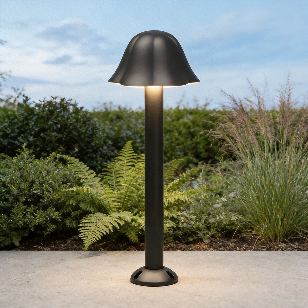 Elegant Black Mushroom Outdoor Path Light for Courtyard Landscaping