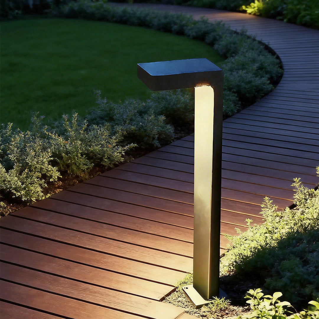 Modern Black L-Shaped Metal Landscape Path Light for Outdoor Use