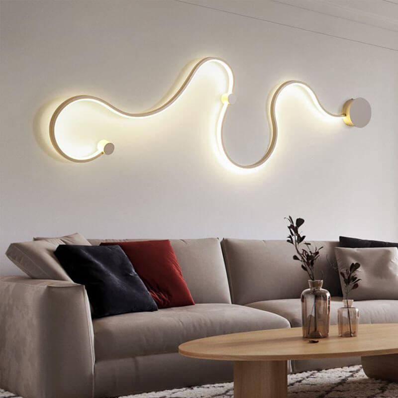 Sleek Silver Aluminum Snake Shaped LED Wall Sconce for Modern Decor
