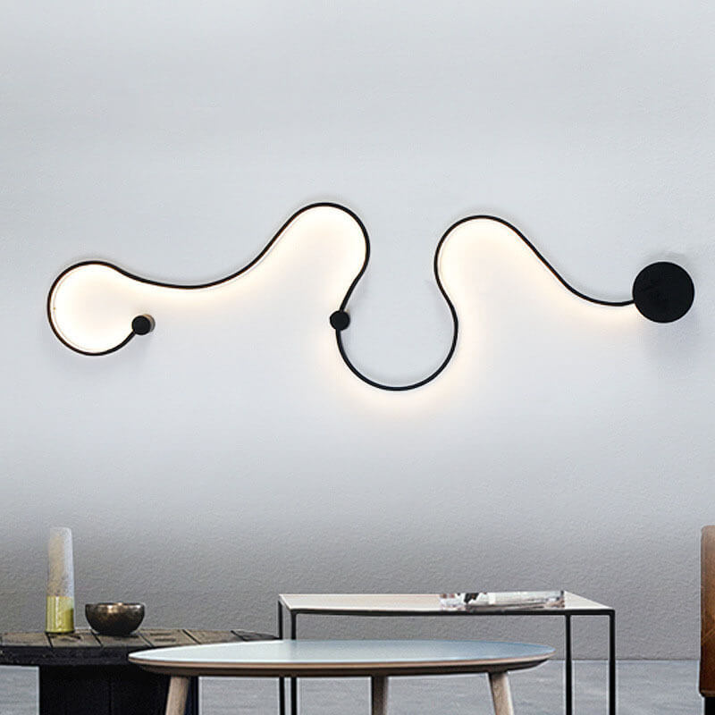 Sleek Silver Aluminum Snake Shaped LED Wall Sconce for Modern Decor