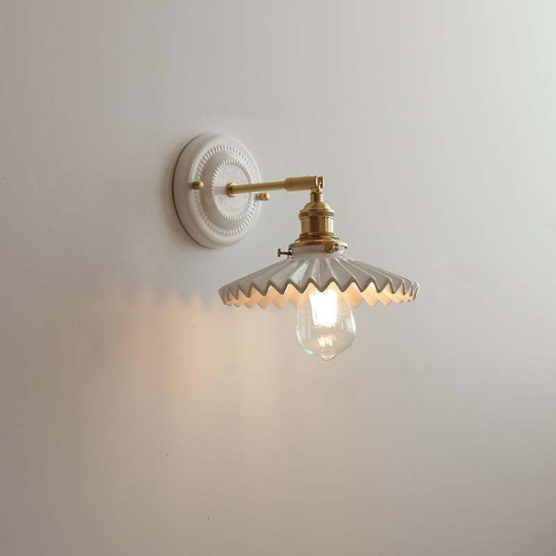 Classic Brass-Finished Vintage Ceramic Round Wall Sconce Lamp for Living Room