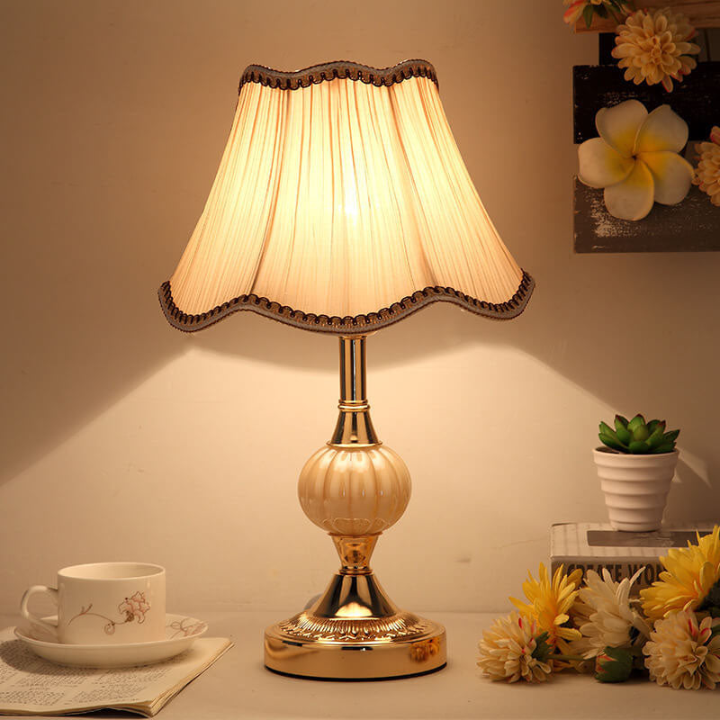 Nordic Vintage Floral Glass Table Lamp for Bedroom or Living Room Decor
