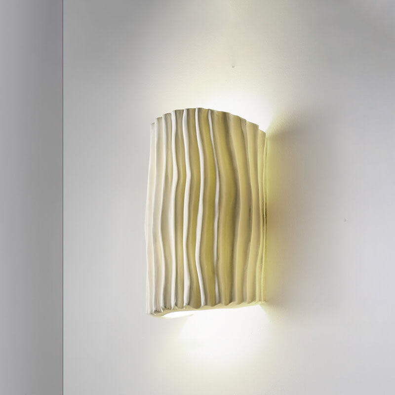 Nordic Design Resin Striped Half Cylinder 2-Light Wall Sconce for Living Room