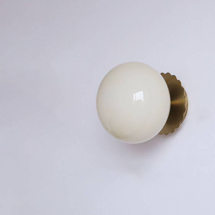 Rustic Industrial Black Iron and Glass Round Wall Sconce Lamp for Hallway