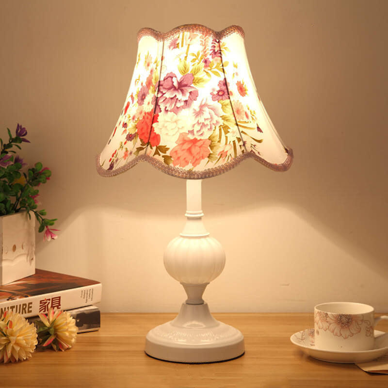 Nordic Vintage Floral Glass Table Lamp for Bedroom or Living Room Decor
