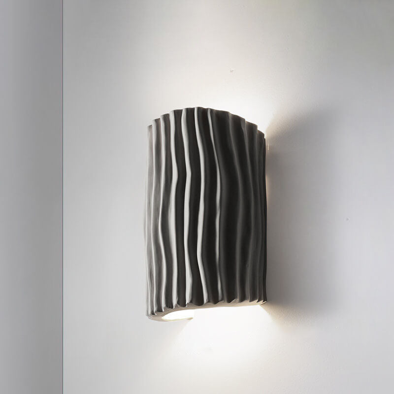 Nordic Design Resin Striped Half Cylinder 2-Light Wall Sconce for Living Room