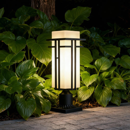 Black Retro Aluminum Frosted Glass Path Lights for Outdoor Lighting