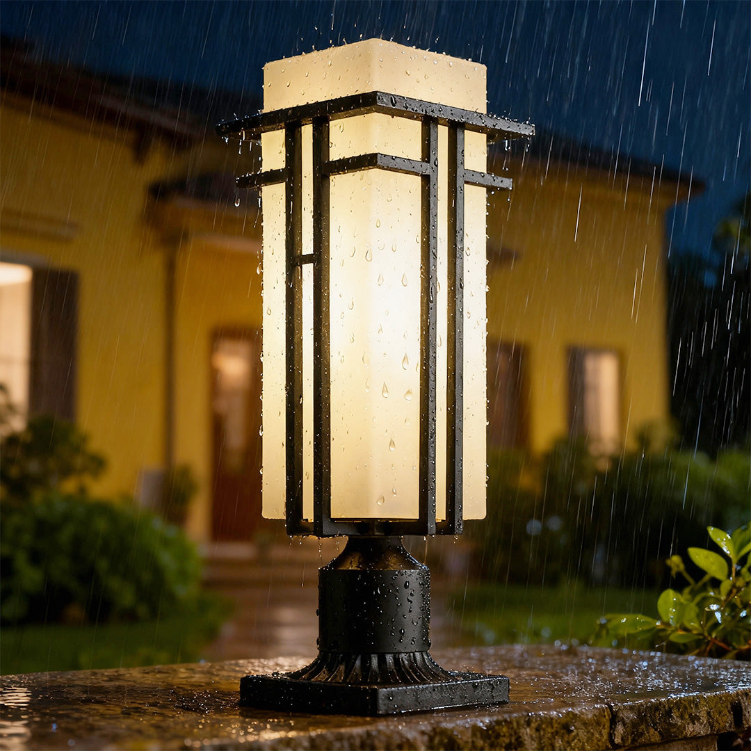 Black Retro Aluminum Frosted Glass Path Lights for Outdoor Lighting