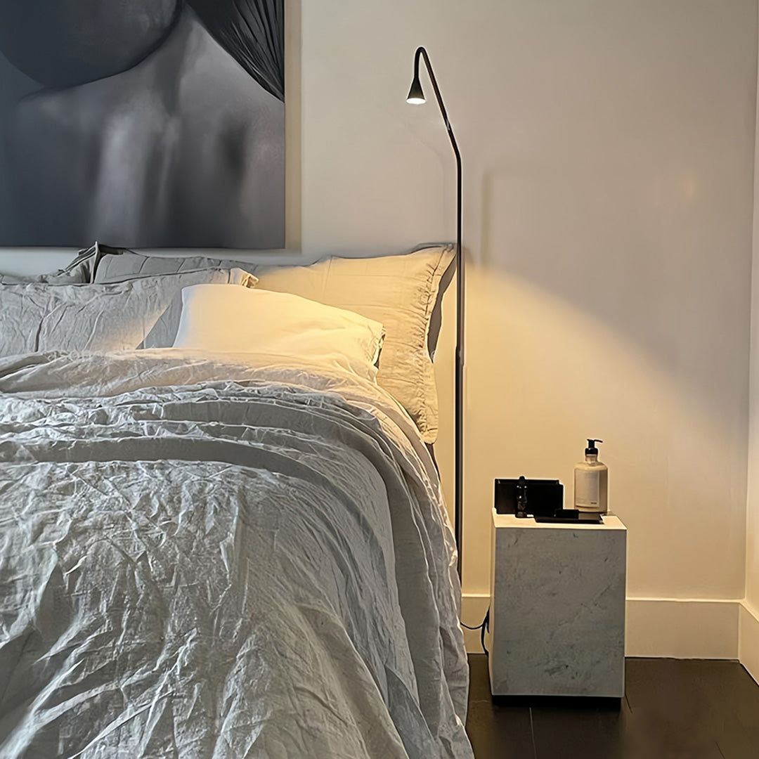 Elegant Black and Gold LED Floor Lamps for Modern Reading Spaces
