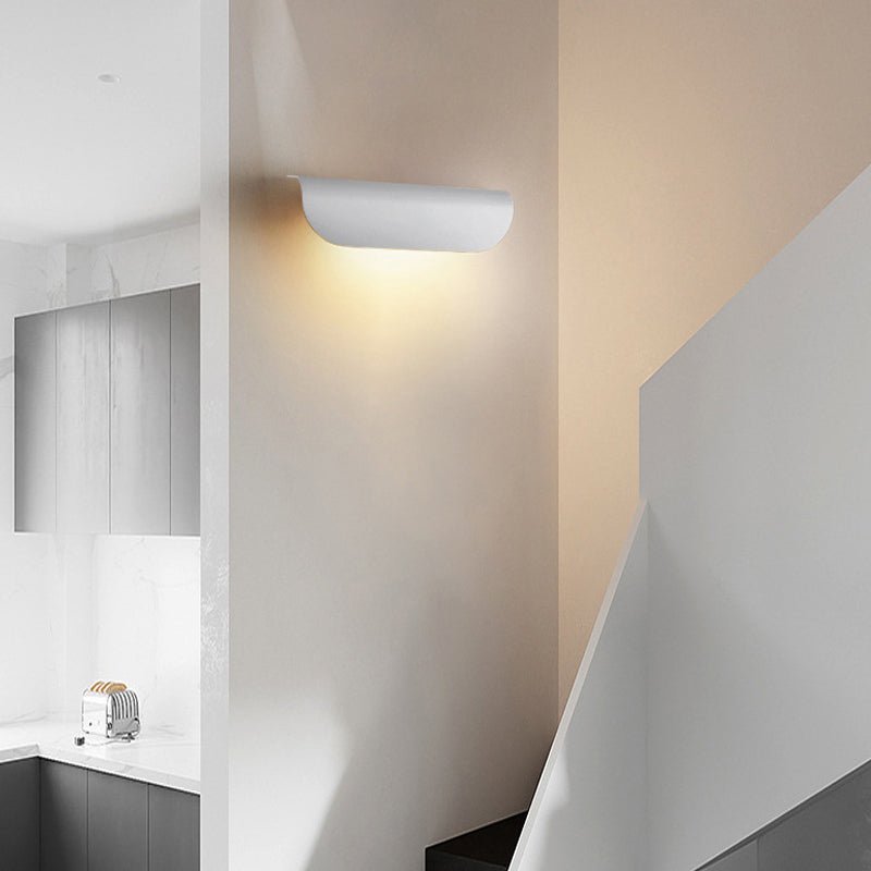 Sleek Aluminum Rectangular LED Wall Light Fixture for Modern Spaces