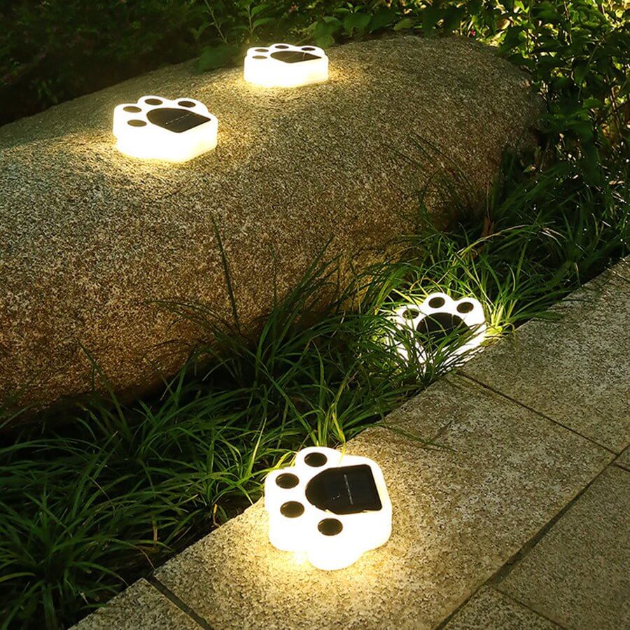Modern Solar-Powered Animal Paw Step Stairs Lighting for Outdoor Use