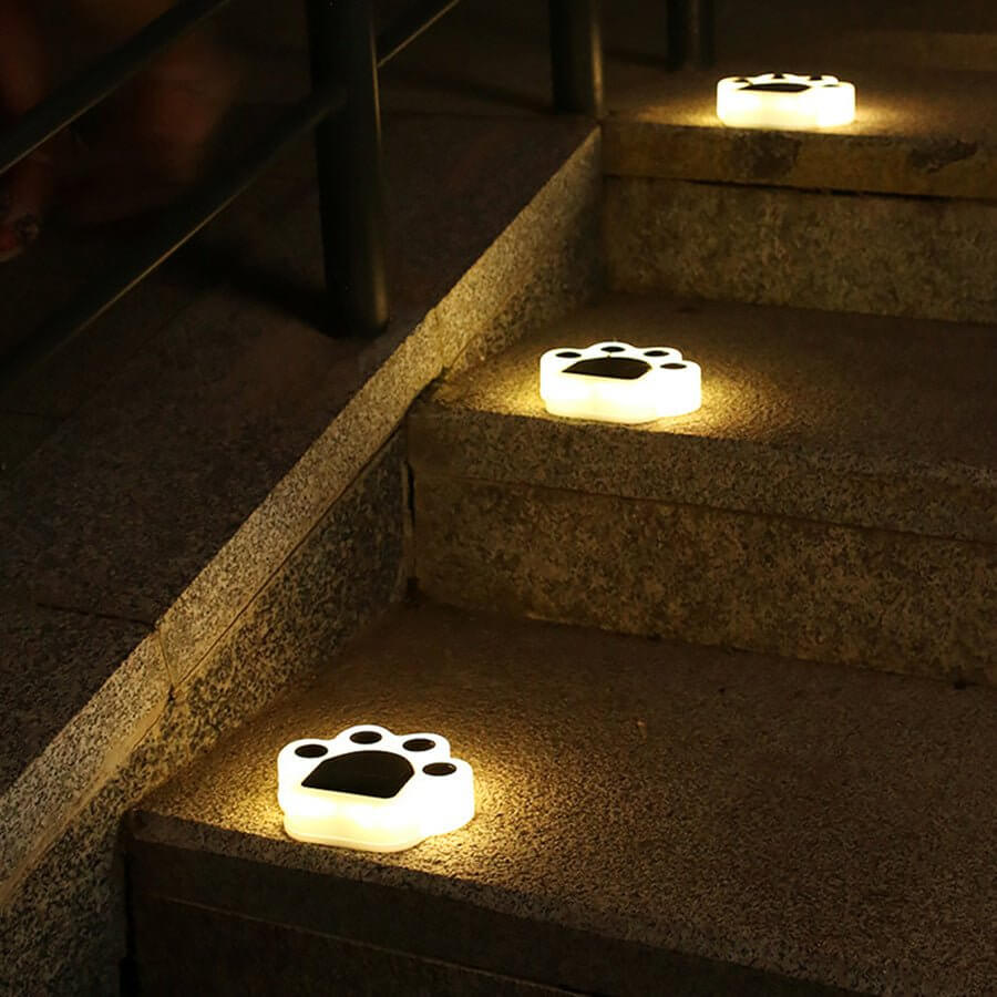 Modern Solar-Powered Animal Paw Step Stairs Lighting for Outdoor Use