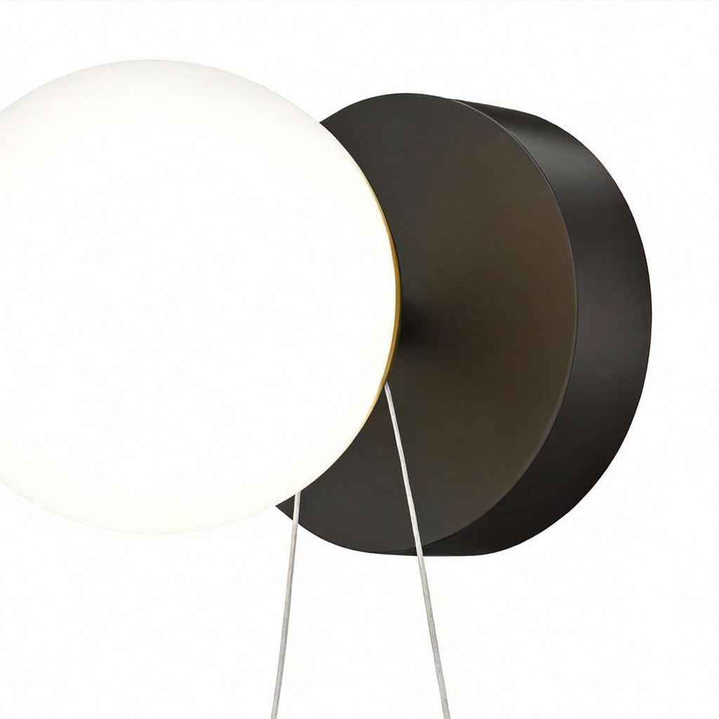 Nordic Style White Astronaut Resin Wall Light for Kids' Room Decor