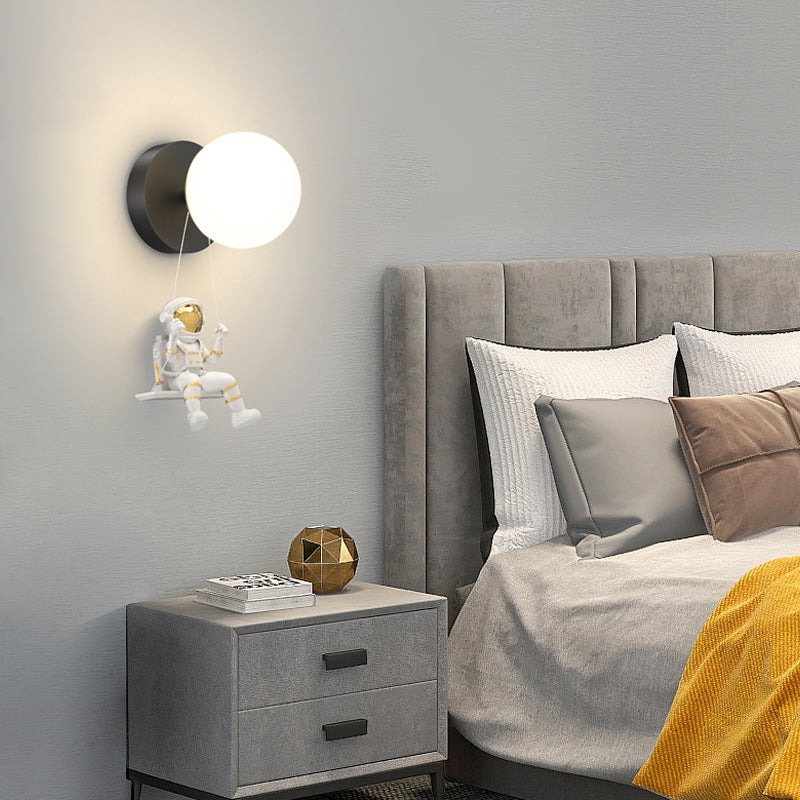 Nordic Style White Astronaut Resin Wall Light for Kids' Room Decor