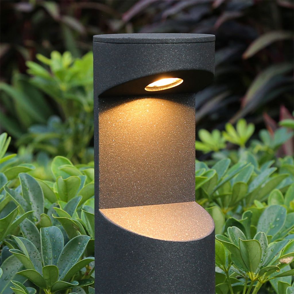 Minimalist Black Metal Outdoor Bollard Light for Pathway & Garden