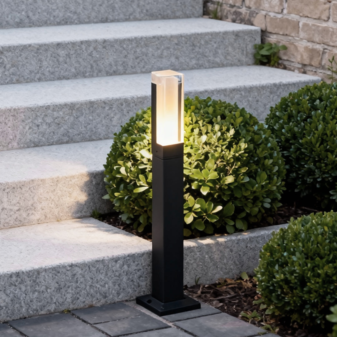 Sleek Black Aluminum Cubic LED Bollard Light for Outdoor Pathway Lighting