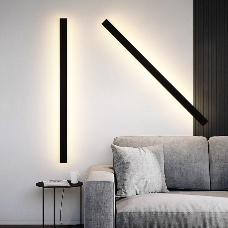 Waterproof Black Metal Linear LED Wall Sconce for Modern Outdoor Spaces
