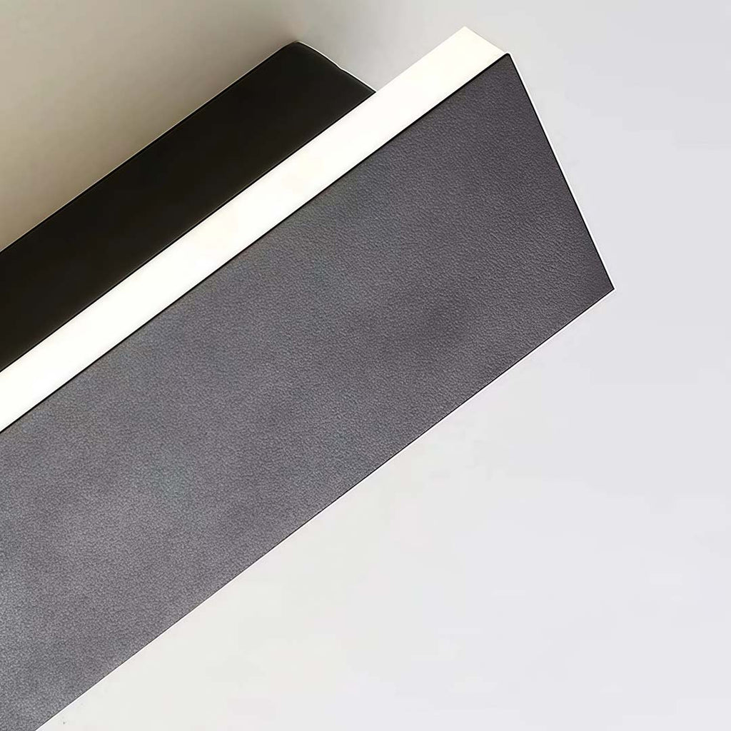 Waterproof Black Metal Linear LED Wall Sconce for Modern Outdoor Spaces
