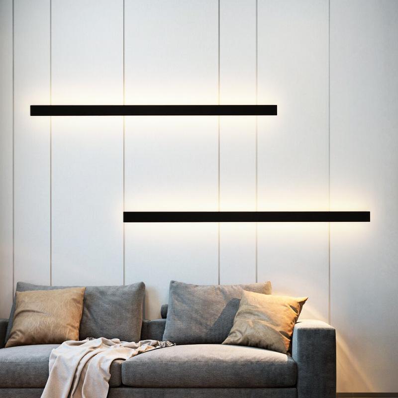 Waterproof Black Metal Linear LED Wall Sconce for Modern Outdoor Spaces