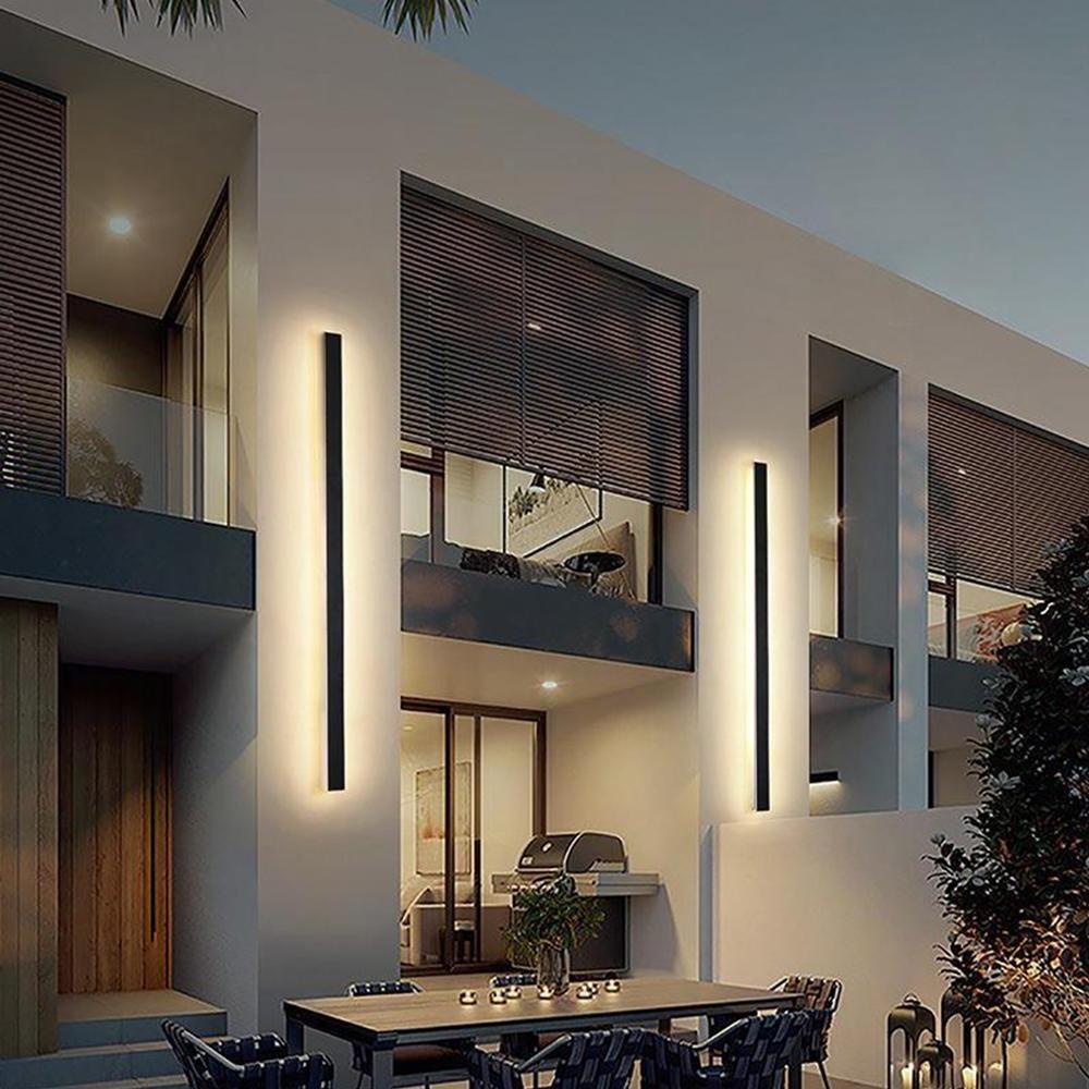 Waterproof Black Metal Linear LED Wall Sconce for Modern Outdoor Spaces