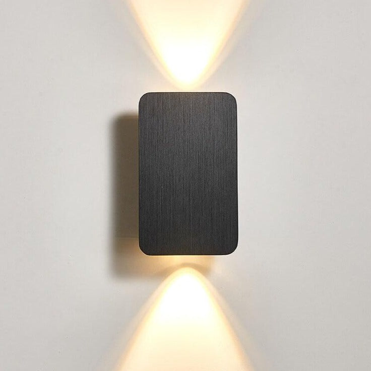Sleek Aluminum Rectangular LED Wall Sconce Light for Modern Interiors