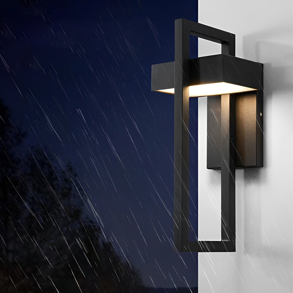 Sleek Black Rectangular LED Outdoor Wall Sconce for Modern Patios