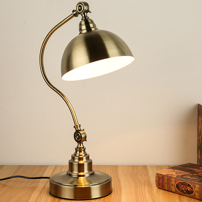 Vintage Bronze Gooseneck LED Desk Lamp – Stylish Metal Lighting for Office
