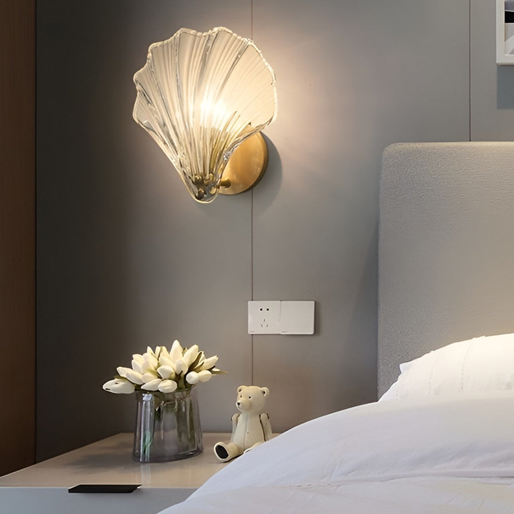Elegant Seashell-Shaped LED Glass Wall Lamp for Coastal Home Décor