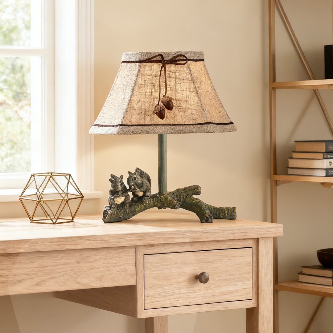 Rustic French-Style Squirrel Resin Table Lamp for Bedroom Décor