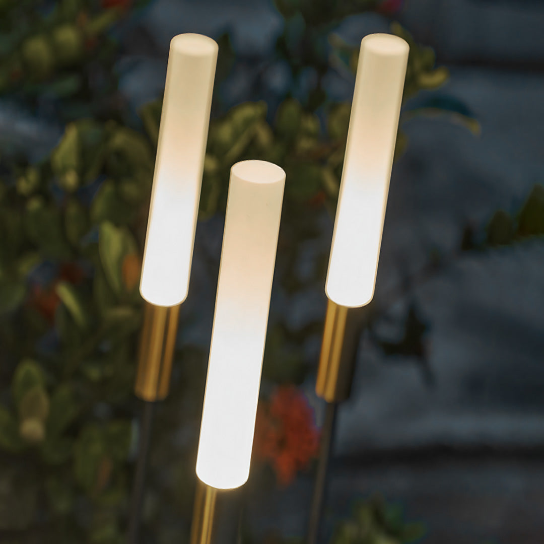 Outdoor Waterproof LED Landscape Spike Light for Garden Pathway Lighting