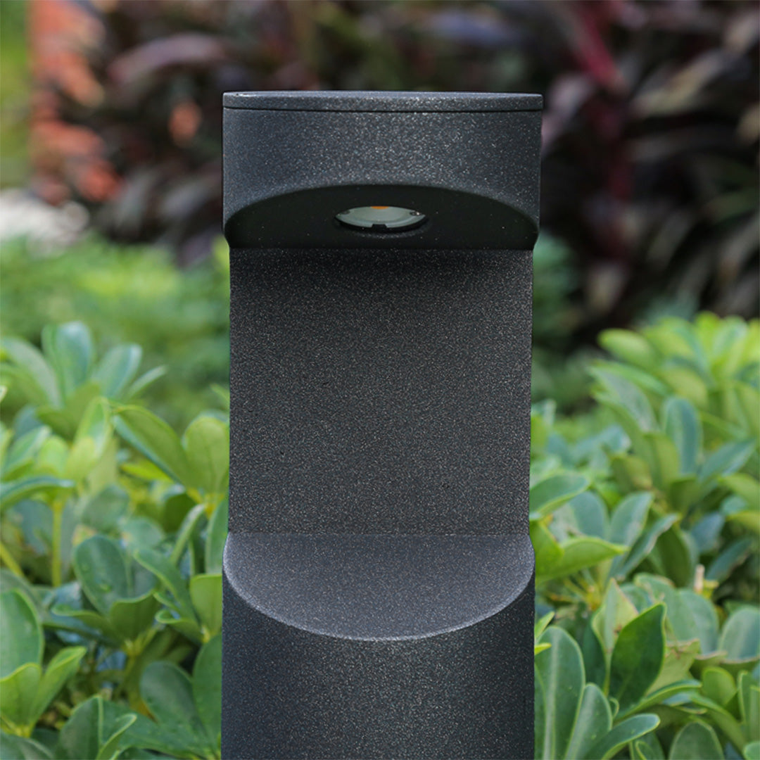 Minimalist Black Metal Outdoor Bollard Light for Pathway & Garden