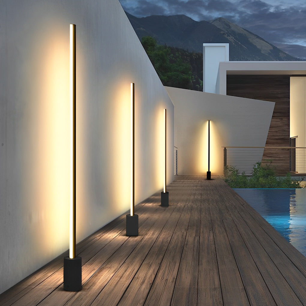 Sleek Waterproof LED Linear Outdoor Floor Lamp for Patio & Garden Lighting