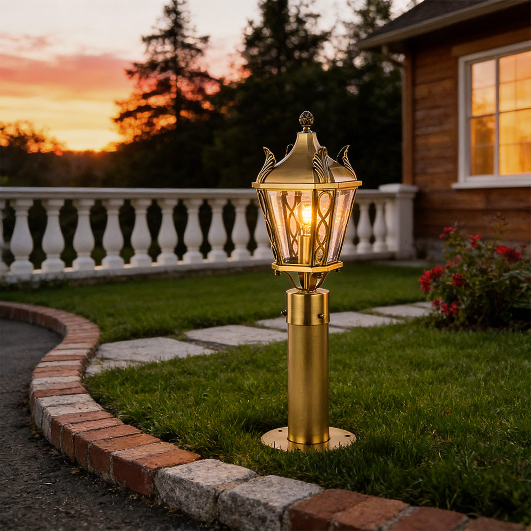 Elegant Copper European Outdoor Pathway Lighting Fixture for Gardens