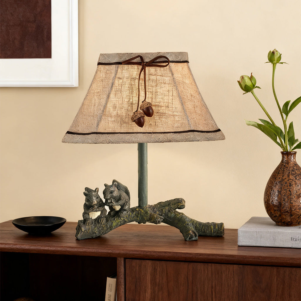 Rustic French-Style Squirrel Resin Table Lamp for Bedroom Décor