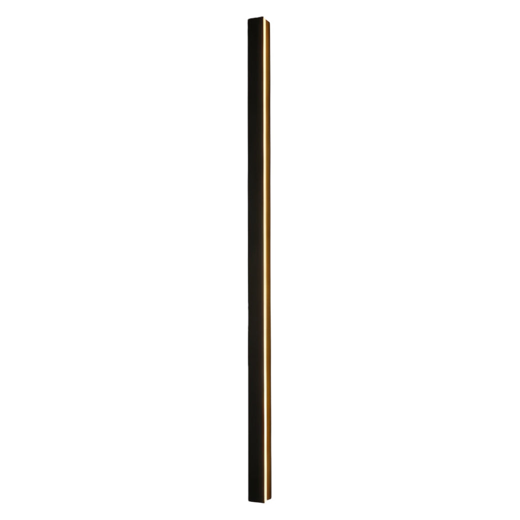 Minimalist Black LED Linear Outdoor Wall Sconce for Patio Garden Lighting