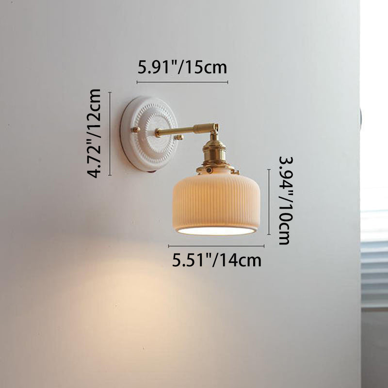 Classic Brass-Finished Vintage Ceramic Round Wall Sconce Lamp for Living Room