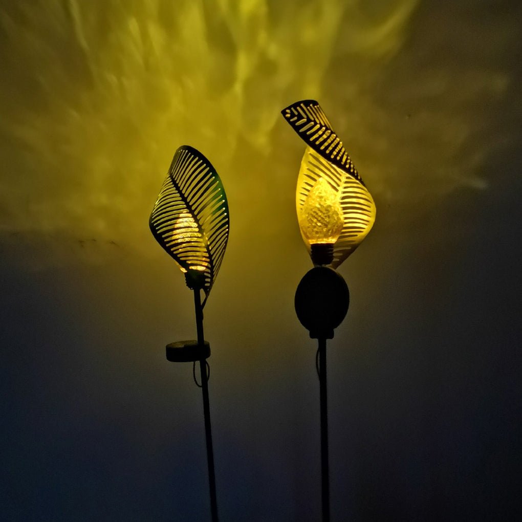 Sleek Green Metal Leaf LED Solar Post Light for Outdoor Garden Pathway
