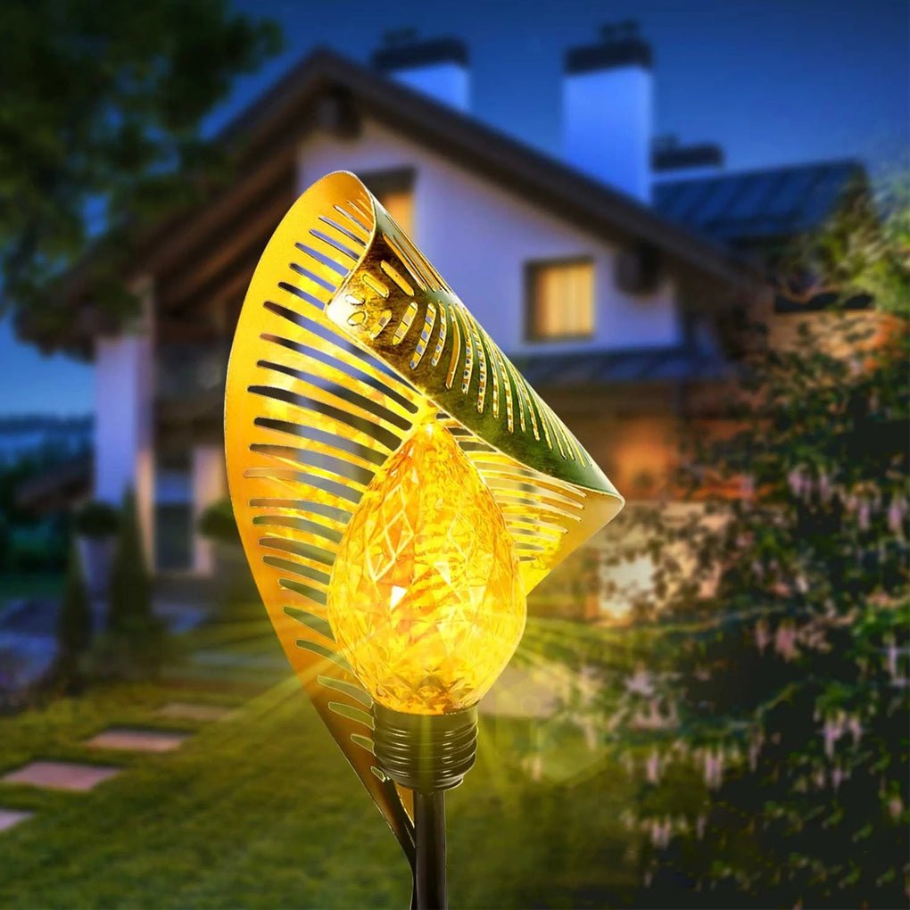 Sleek Green Metal Leaf LED Solar Post Light for Outdoor Garden Pathway
