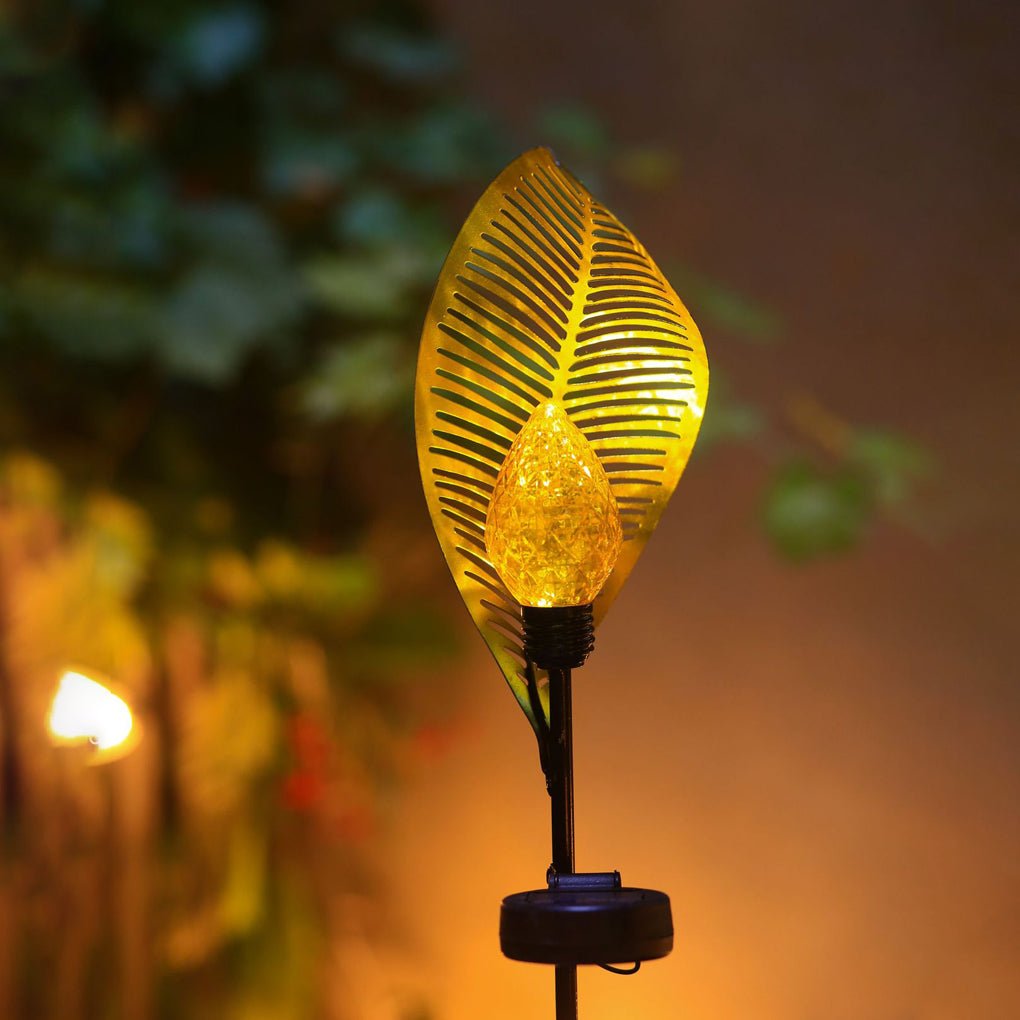 Sleek Green Metal Leaf LED Solar Post Light for Outdoor Garden Pathway