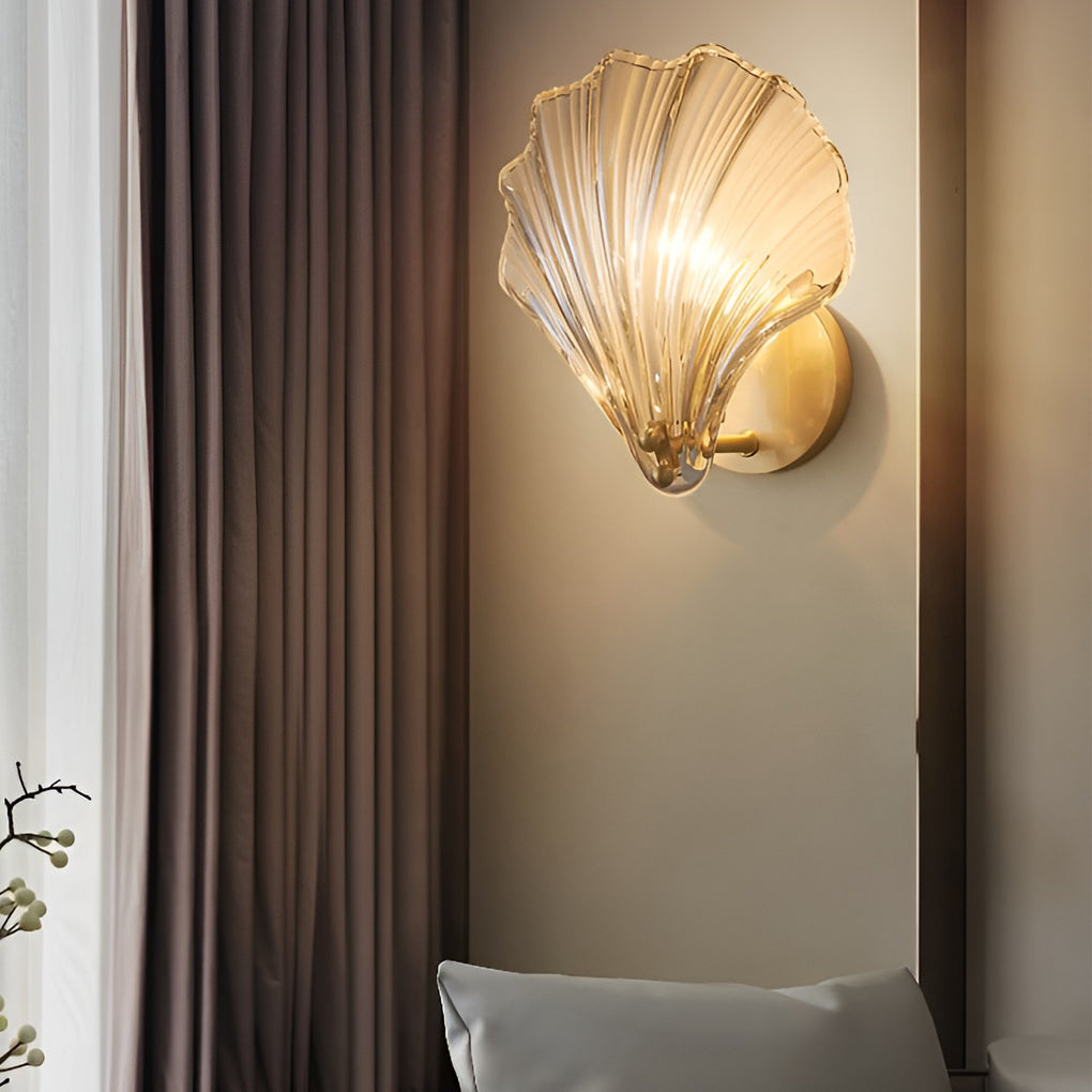 Elegant Seashell-Shaped LED Glass Wall Lamp for Coastal Home Décor