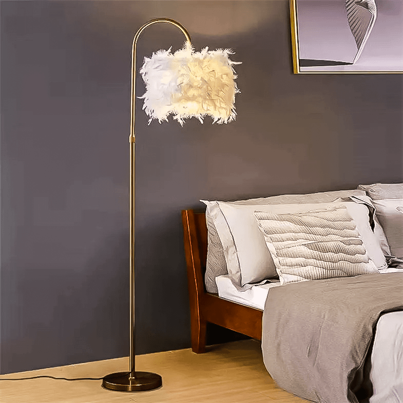 Elegant White Feather Floor Lamp for Chic Living Room Decor