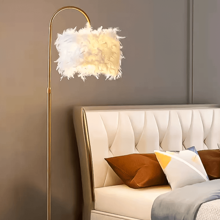 Elegant White Feather Floor Lamp for Chic Living Room Decor