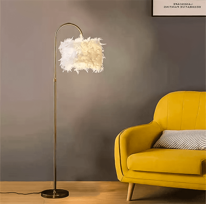 Elegant White Feather Floor Lamp for Chic Living Room Decor