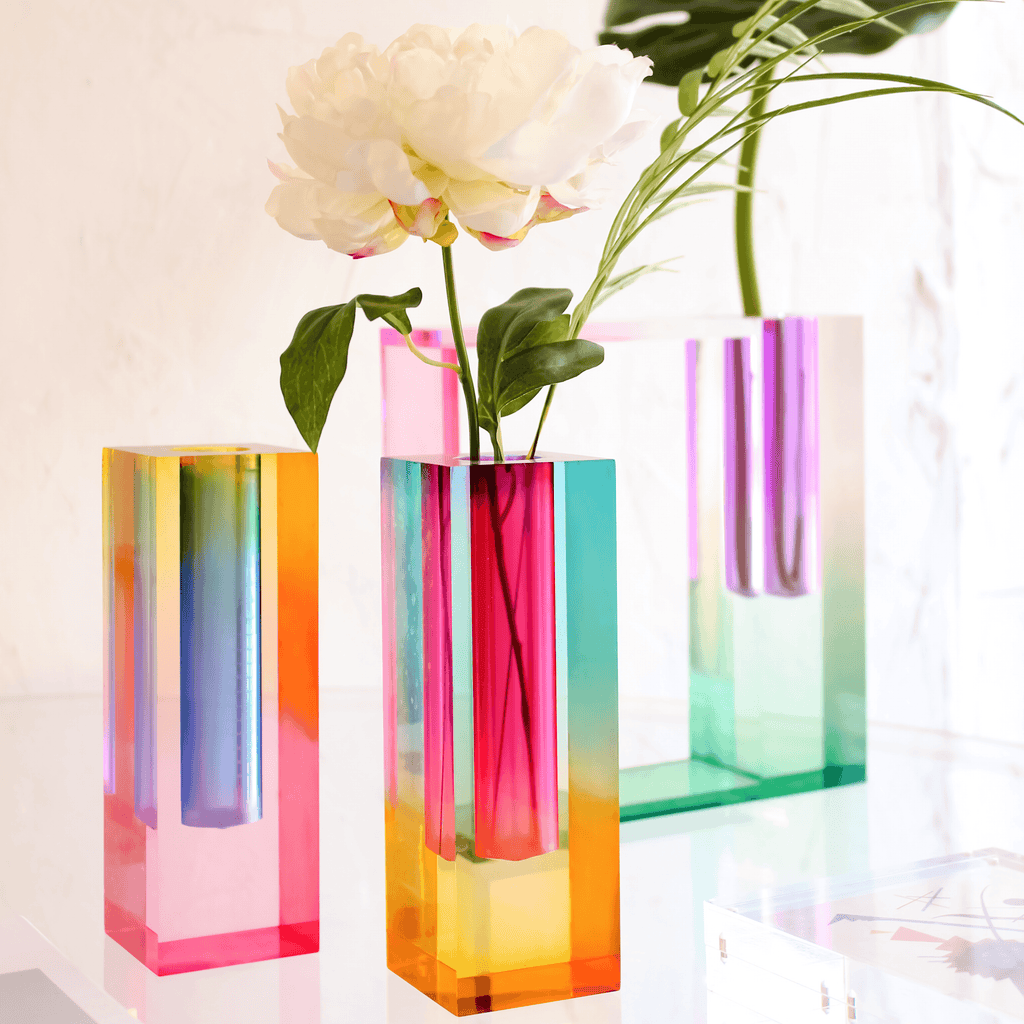 Elegant White Ceramic Fleur Vase for Modern Home Décor Accents