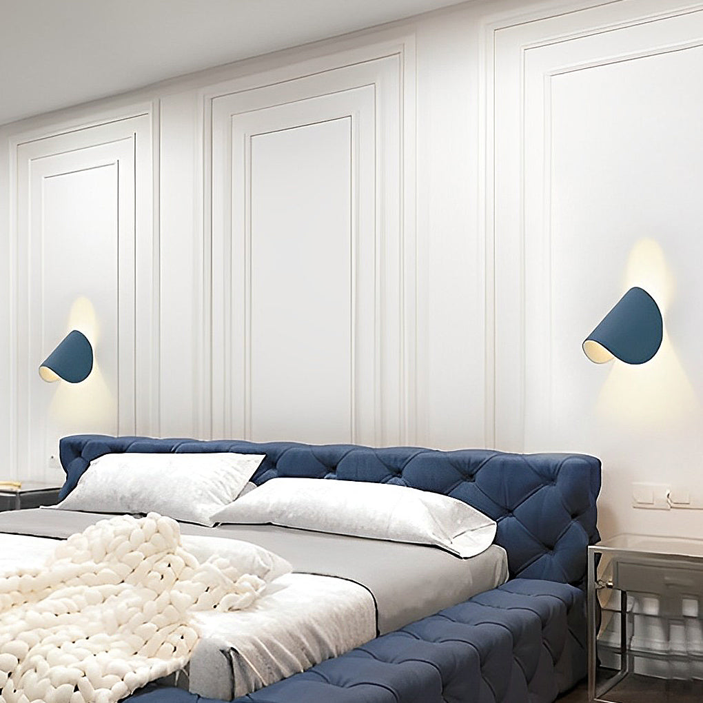 Adjustable Industrial Style Metal Folding Wall Sconce LED Lamp for Bedroom