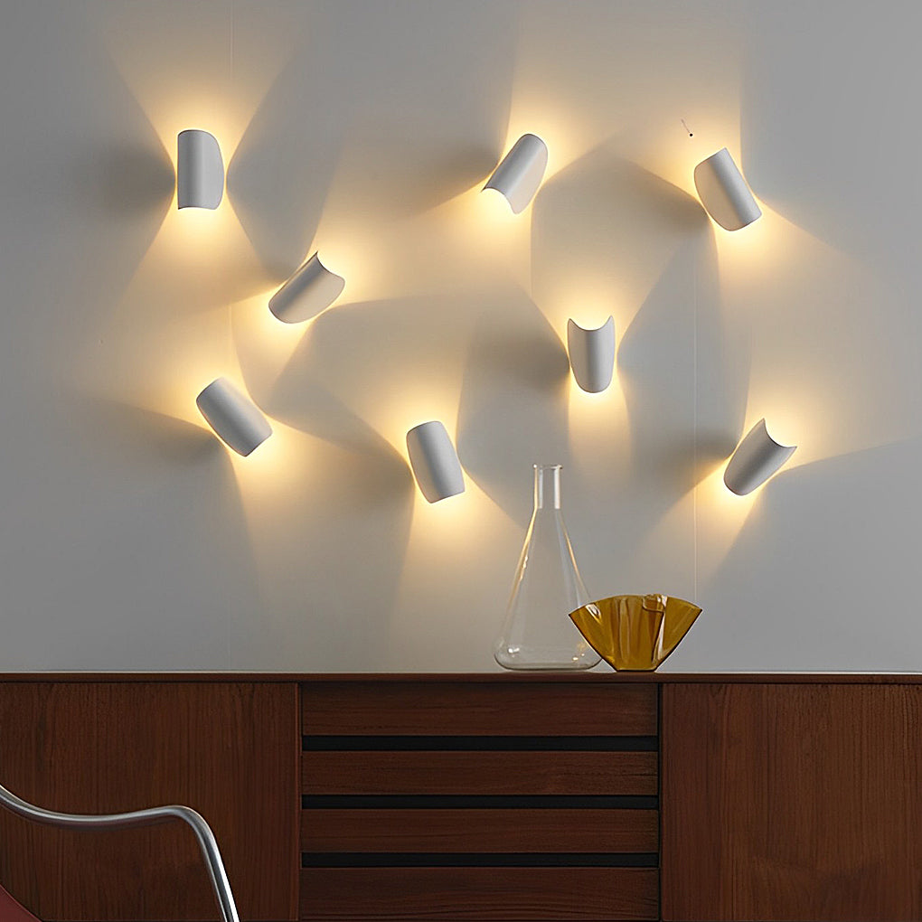 Adjustable Industrial Style Metal Folding Wall Sconce LED Lamp for Bedroom