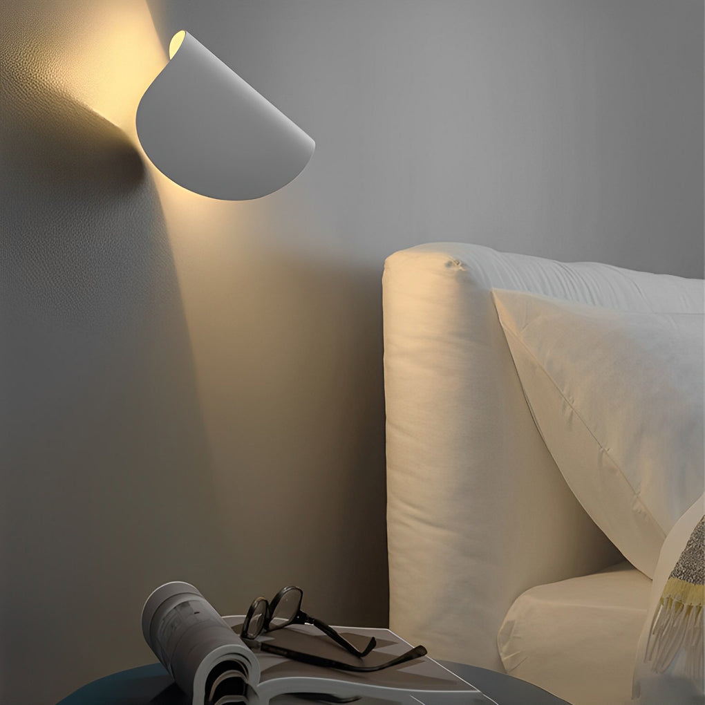 Adjustable Industrial Style Metal Folding Wall Sconce LED Lamp for Bedroom