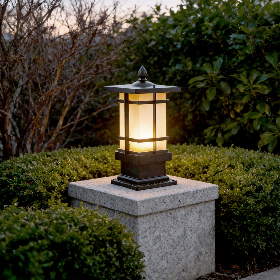 Vintage Black Pavilion-Style Garden Bollard Light for Outdoor Spaces